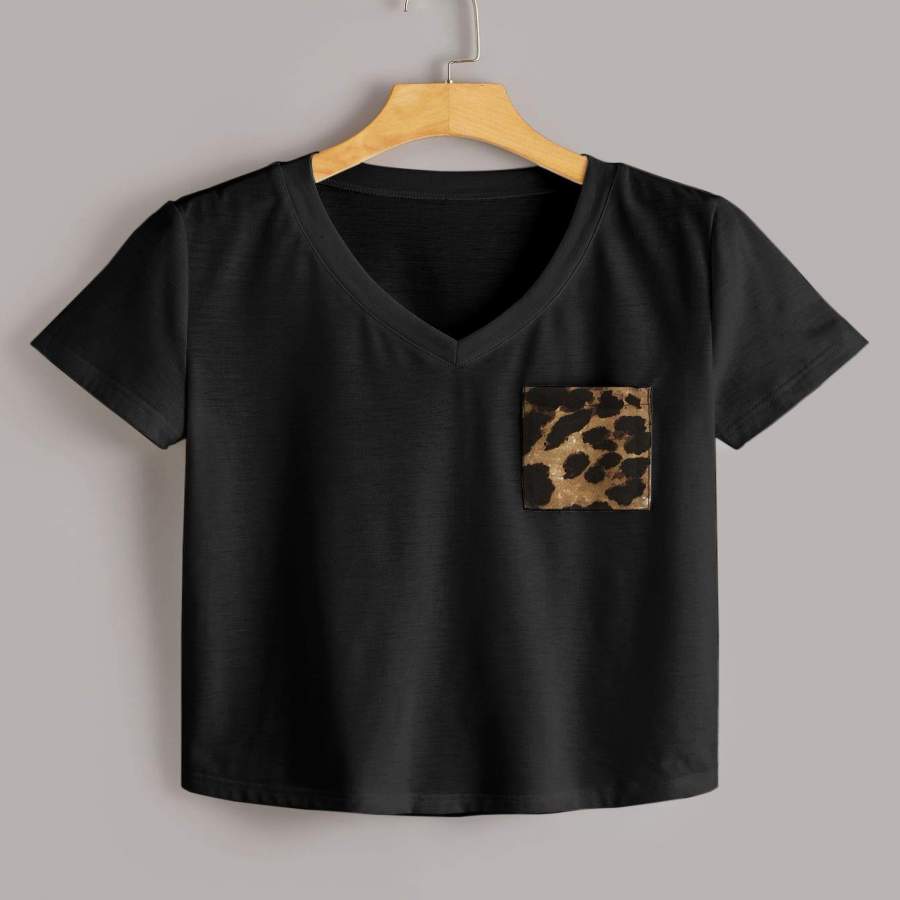 V-neck Contrast Leopard Print Tee