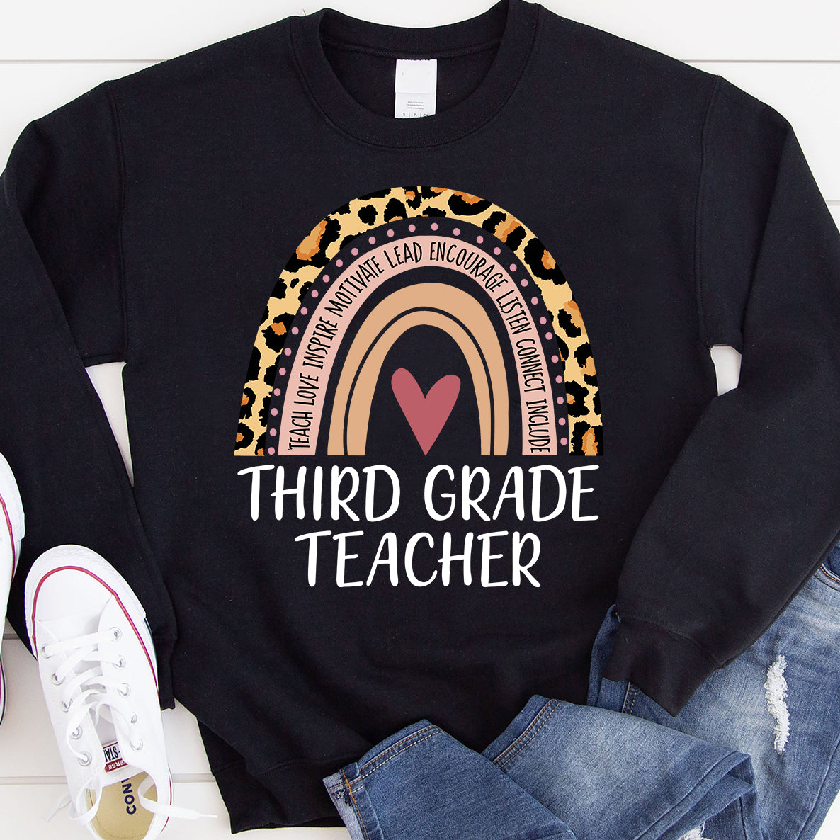 Womens Third Grade Teacher Leopard Rainbow – Standard Crew Neck Sweatshirt