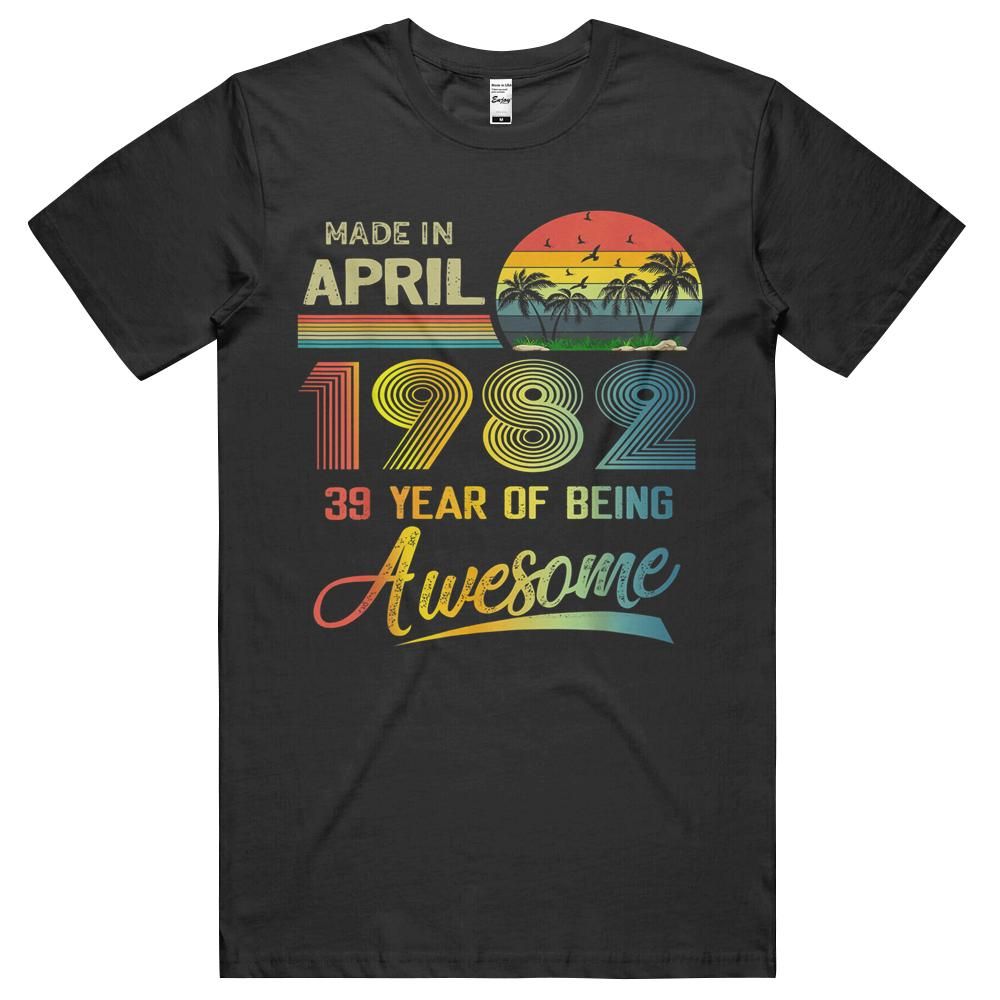 39th Birthday Gift Vintage Retro March 1982 39 Years Old Unisex Shirt