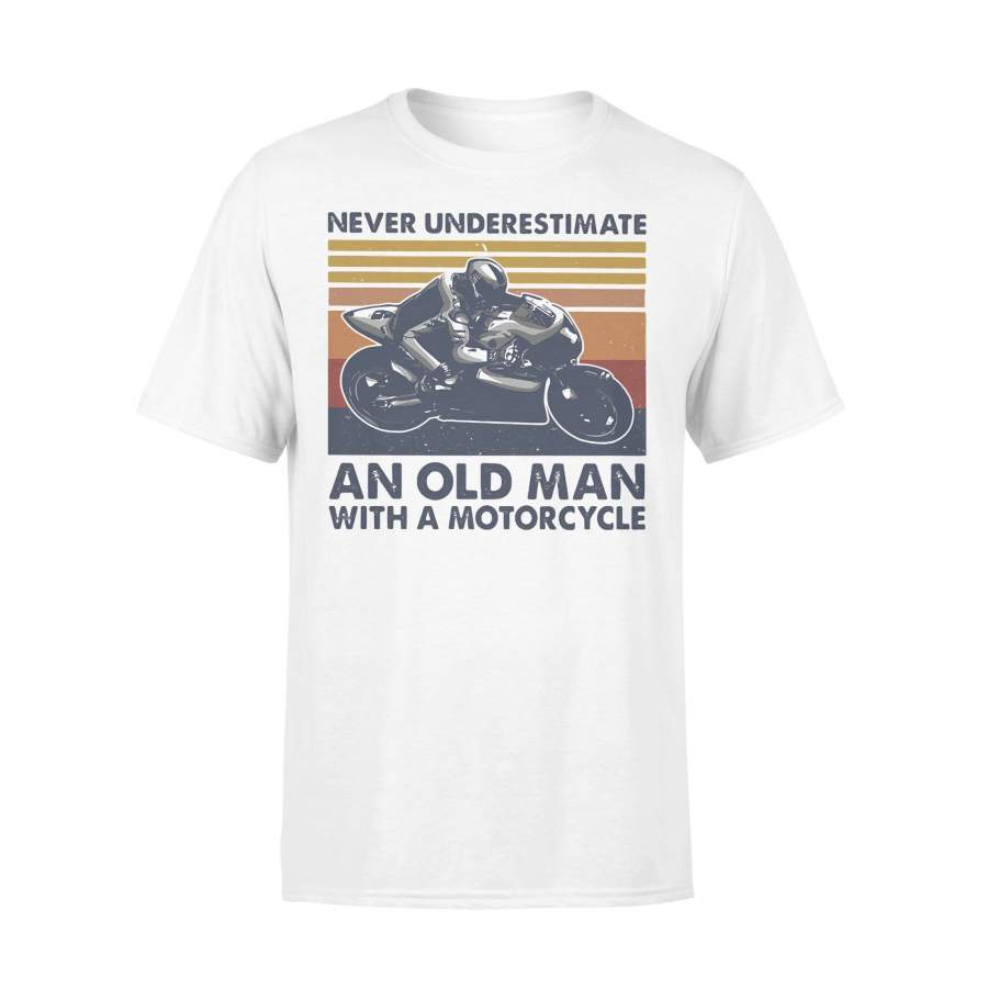 Never Underestimate An Old Man With A Motorcycle Vintage Retro T-shirt