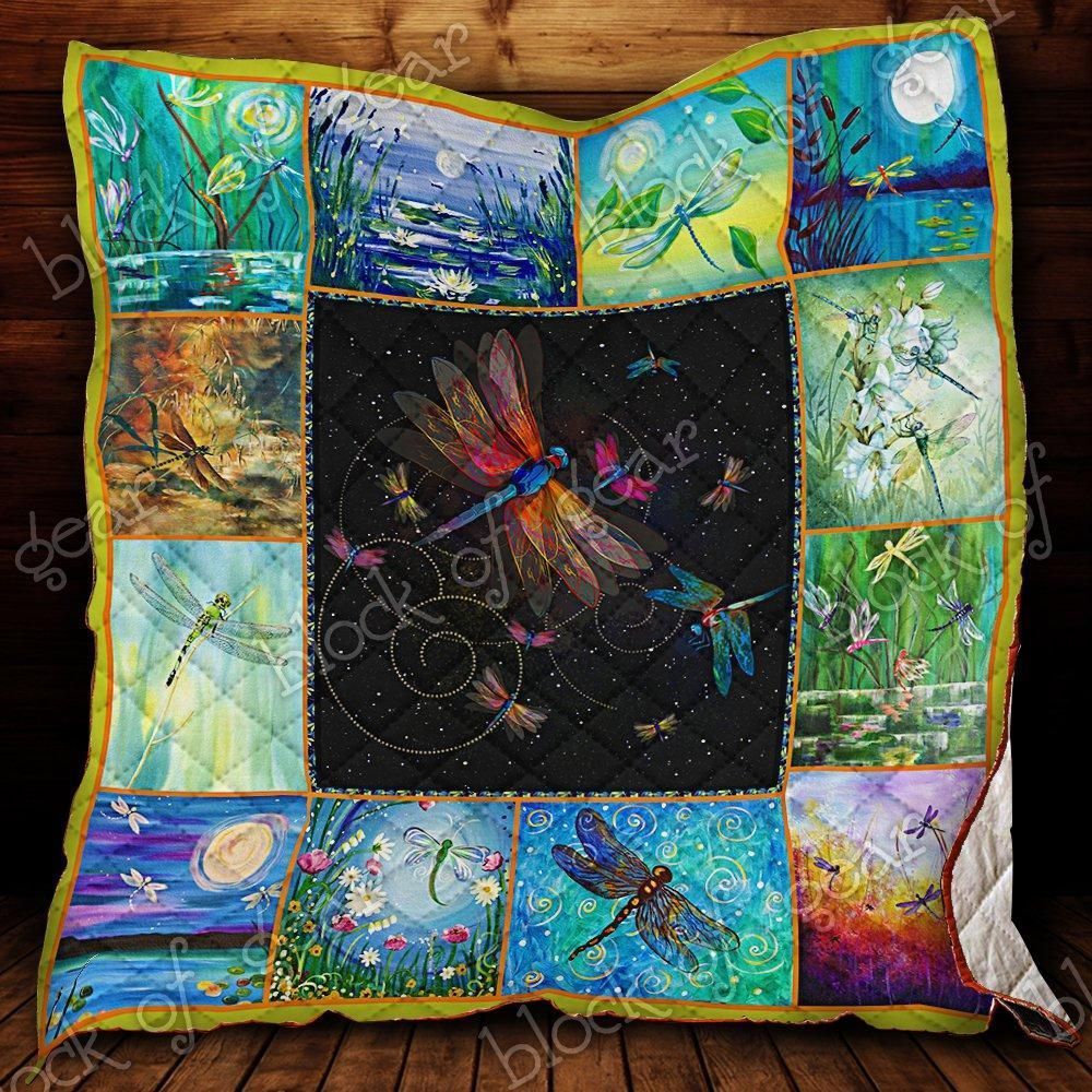 Animal Dragon With Colorful Wings The Moon Flowers Quilt Blanket