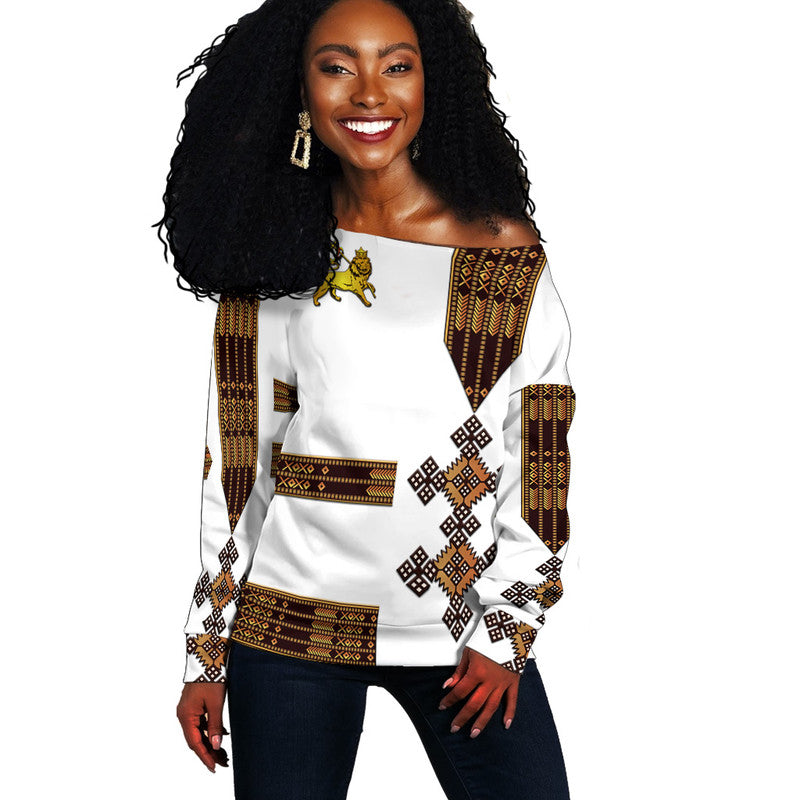 (Custom Personalised) Ethiopia Women Off Shoulder Sweater Ethiopian Lion Of Judah Simple Tibeb Style – White Lt8