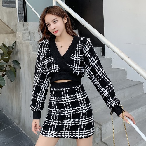 2021 spring new ladies temperament fried street small incense style fashion goddess western style knitted two-piece skirt alx