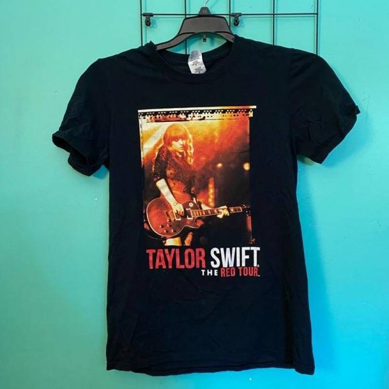 Taylor Swift Red Tour Shirt – Liimon Store