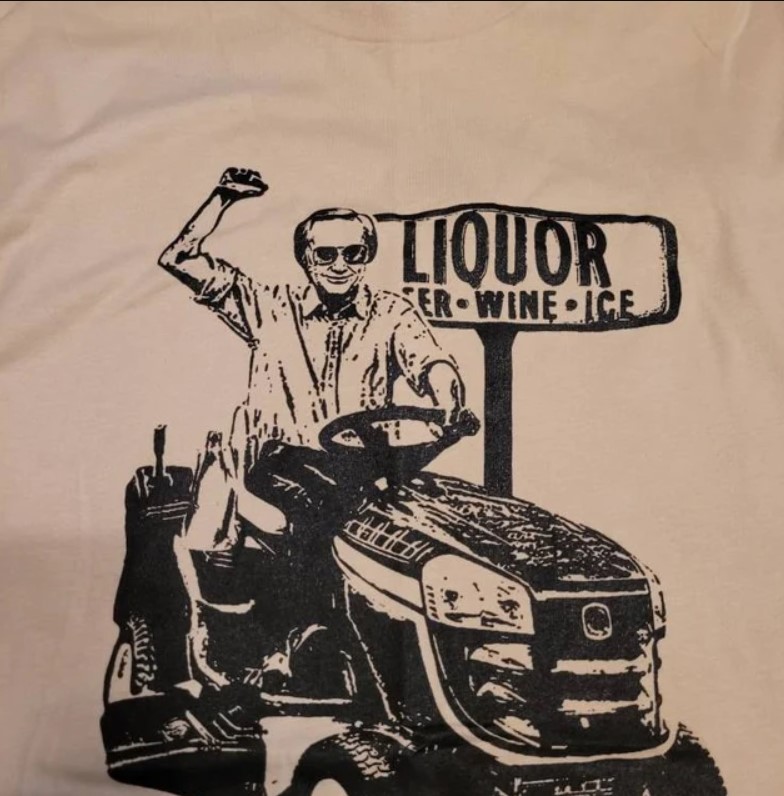 Vintage LIQUOR Tractor Classic Outlaw Country Tee Shirt Outfits