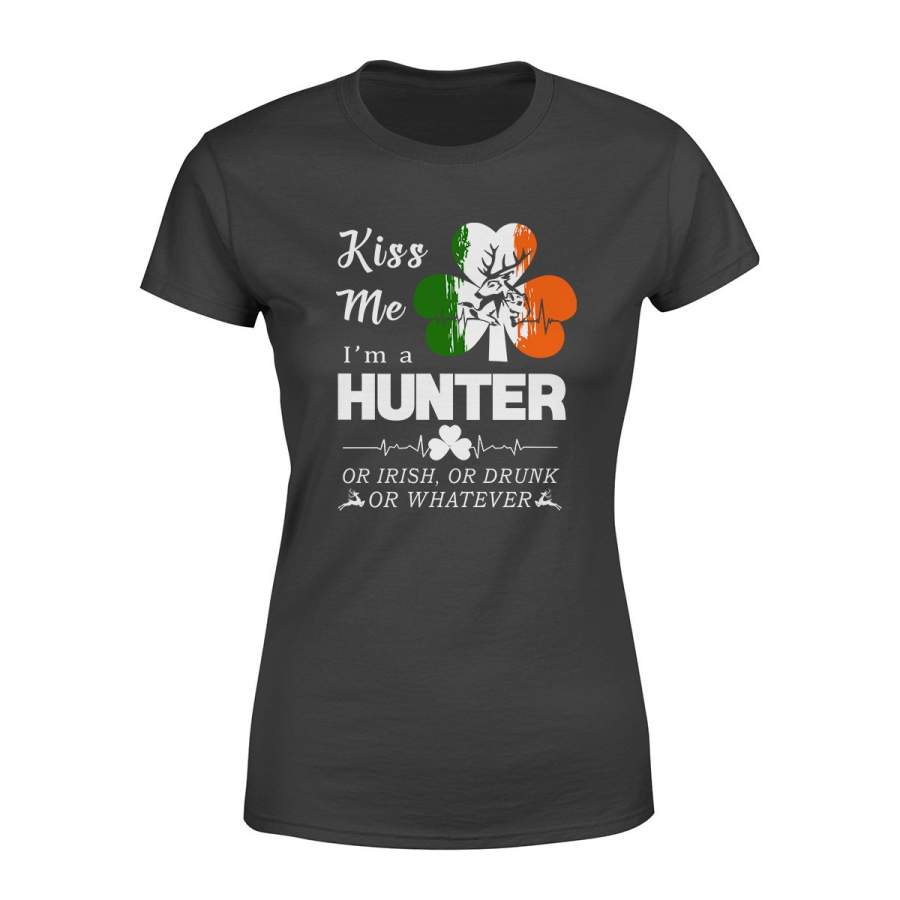 St Paddys women t-shirt Kiss Me I’m Irish Hunter Shirt NQS155