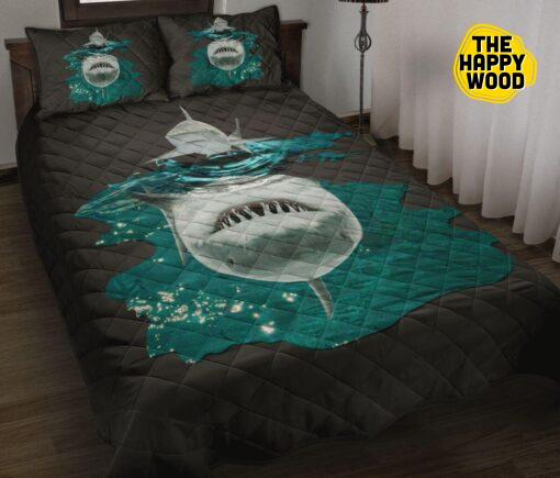 Shark Shadow Water Style Quilt Bed Set And Pillow Covers