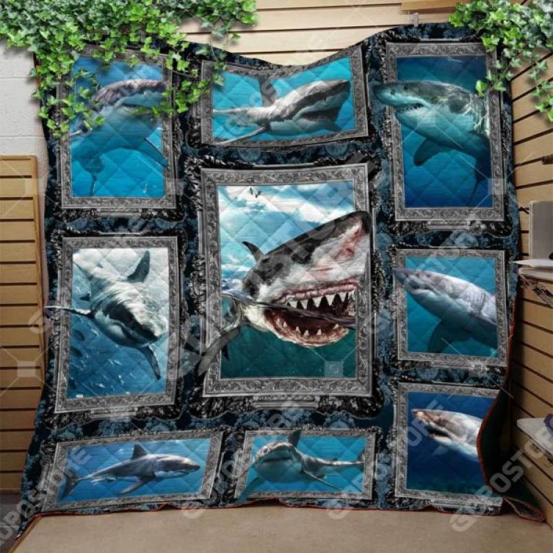 Spread stores Love Shark Like Quilt Blanket All Over Printed