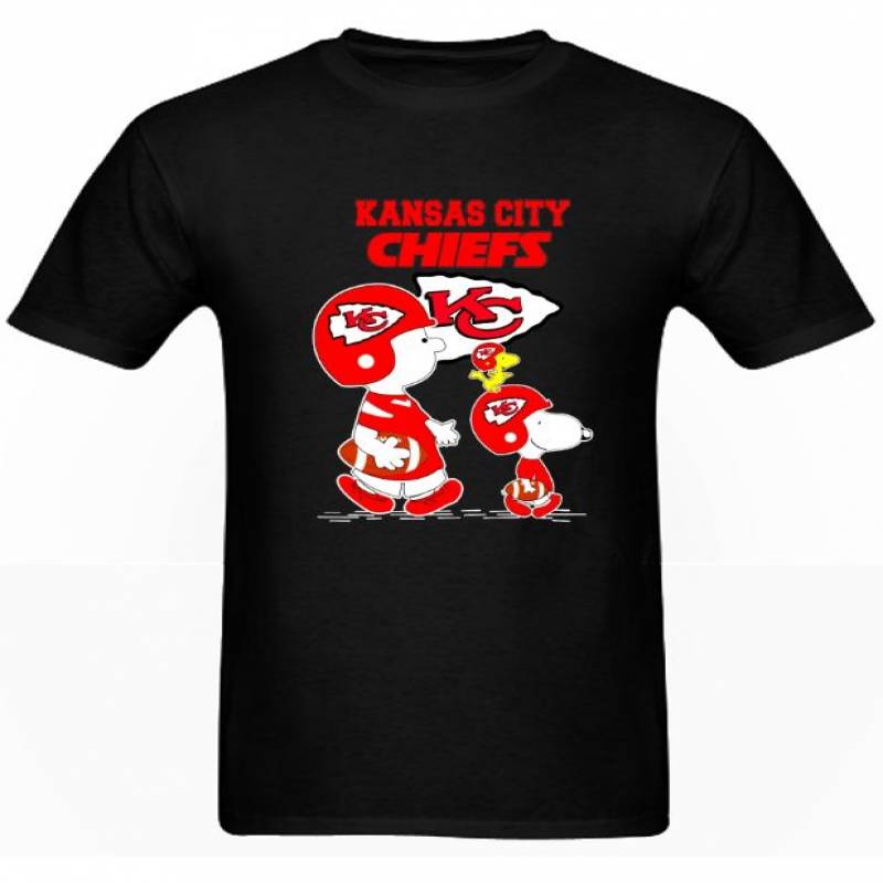 Kansas City Chiefs Charlie Brown And Snoopy T Shirt