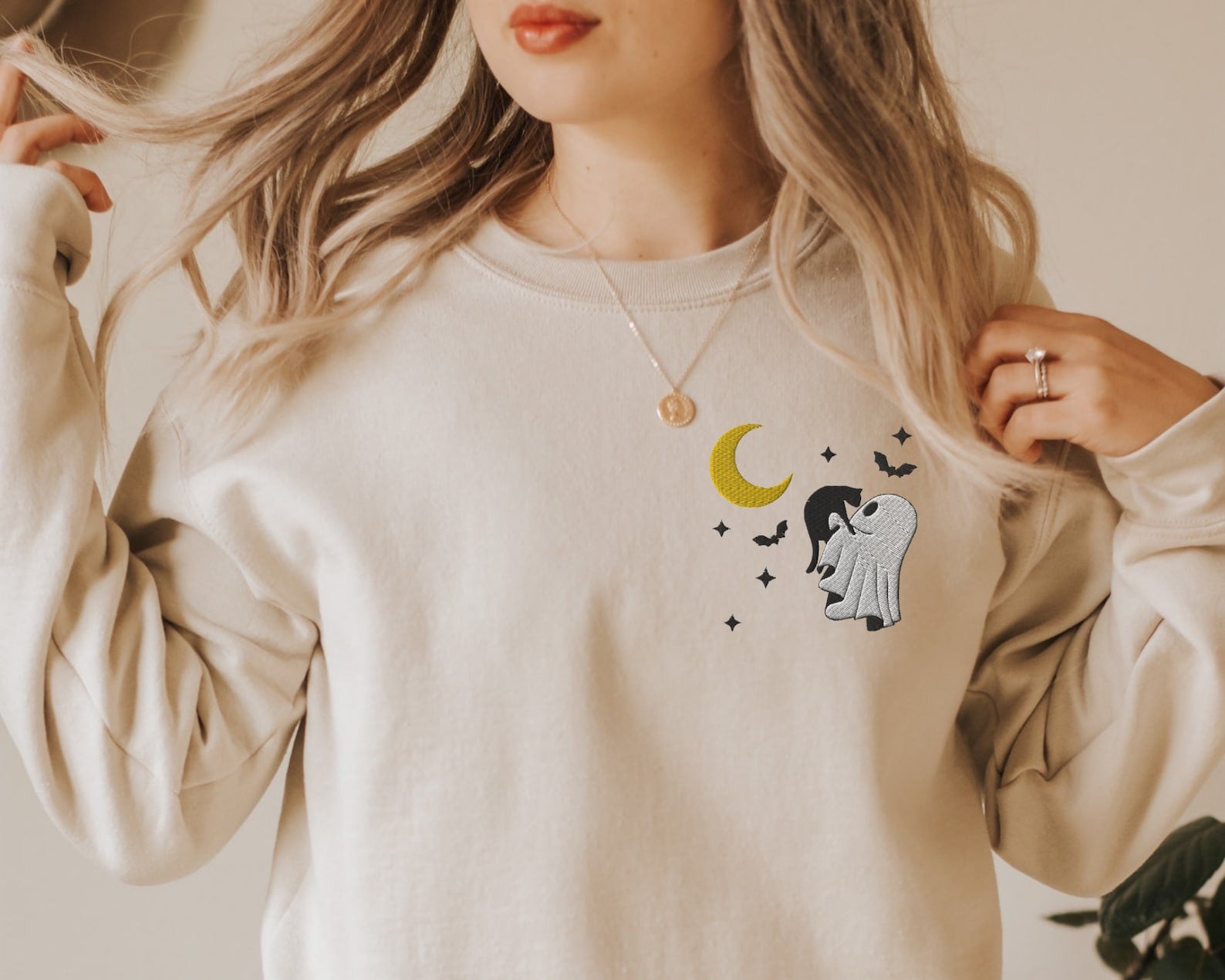 Halloween Ghost Embroidery Sweatshirt 2D Crewneck Sweatshirt All Over Print Sweatshirt For Women Sweatshirt For Men Sws2435