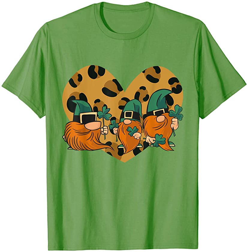 St Patricks Day Three Gnomes Holding Shamrock Leopard Plaid T-Shirt