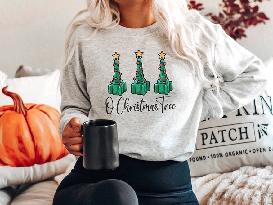 Funny Respiratory Therapist Christmas Sweatshirt, Funny Nurse RT Xmas Tree Crewneck Sweater, ICU Er Ed Picu Peds Rn RRT Pulmonary Holidays