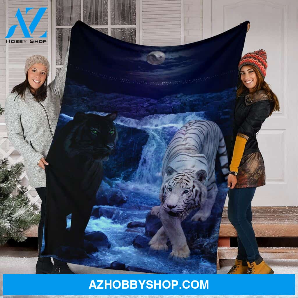 Zing Zang Tiger Fleece Blanket