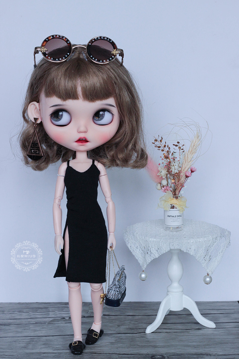 Blythes OB24 doll clothes Fashionable personality black sexy slit dress little black dress doll accessories alx