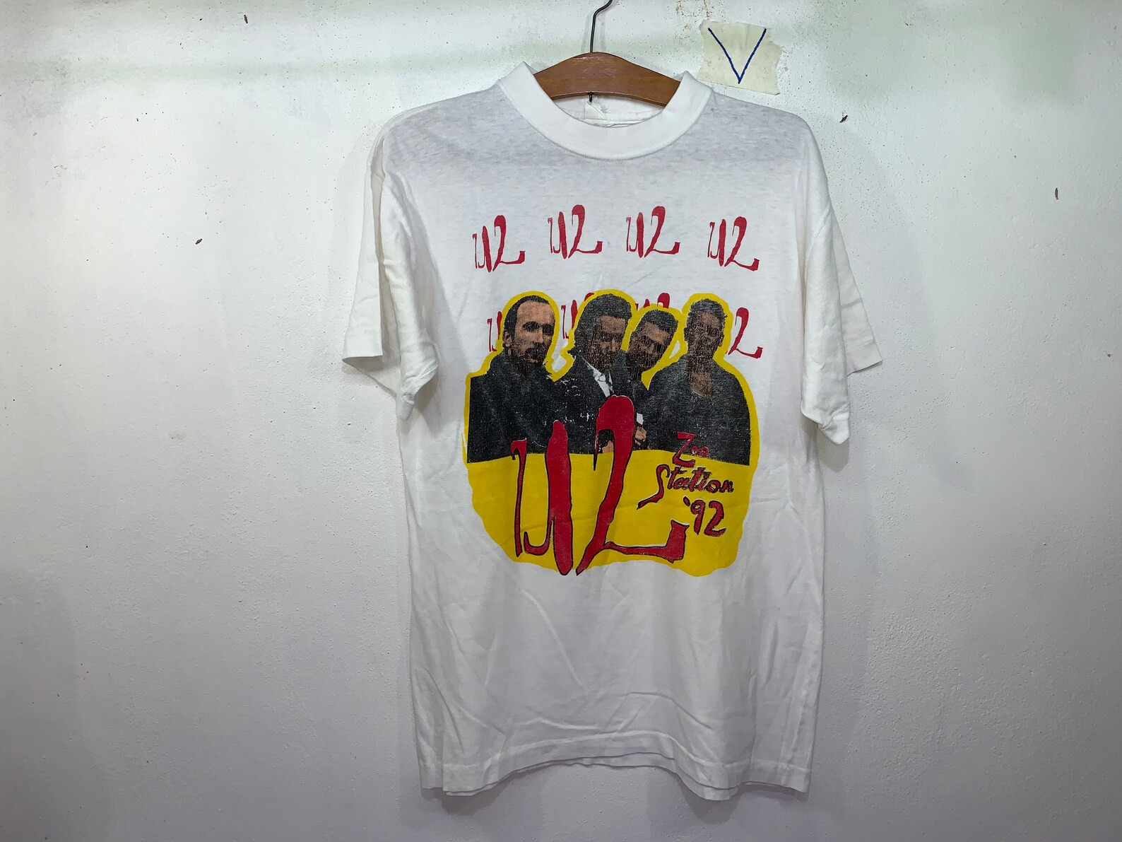 Vintage U2 Zoo Station Summer Tour 92 Irish Rock Band Bono The Edge T Shirt L