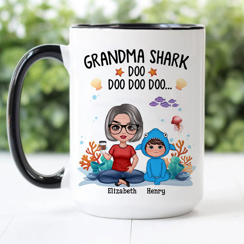 Grandma Mama Shark Mother‘S Day Gift Personalized Mug