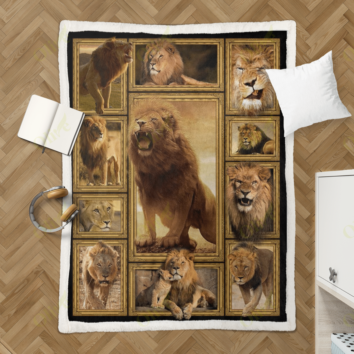 Awesome lion Blanket