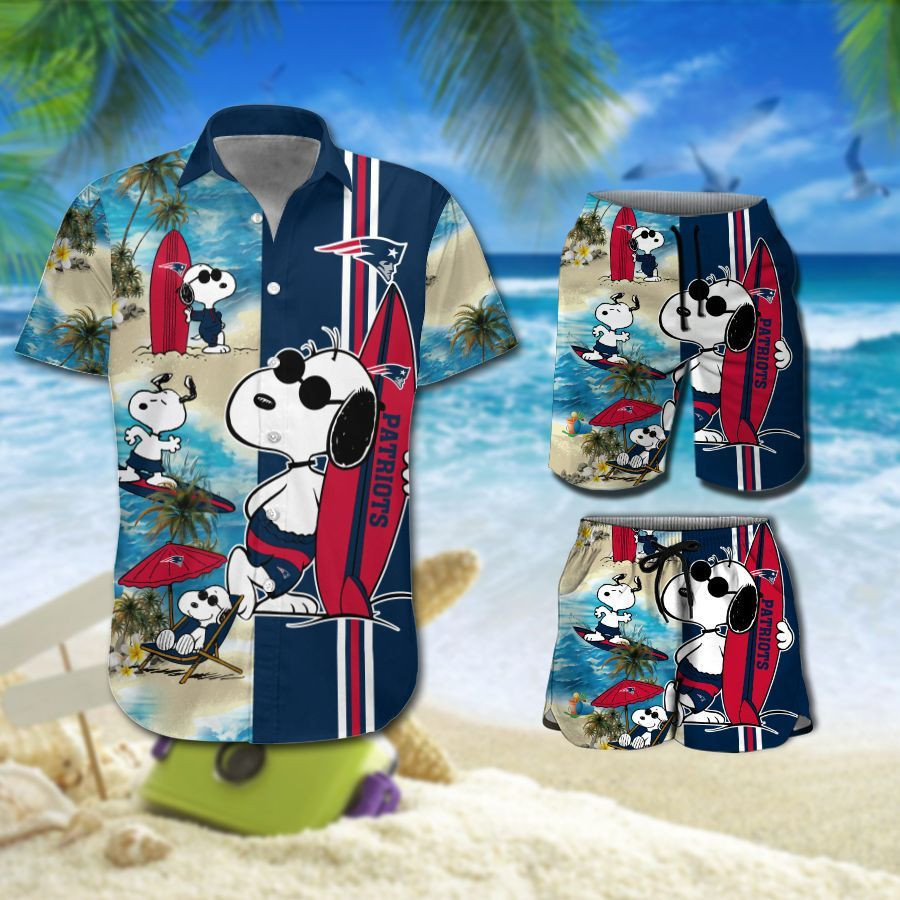 New England Patriots Snoopy All Over Print 3D Hawaiian Shirt & Beach Shorts