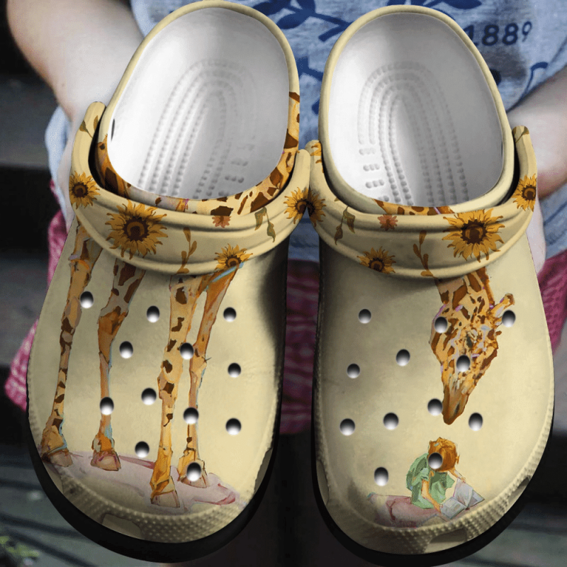 Giraffe And The Little Girl Lovely Garden Gift For Lover Rubber clog Shoes Comfy Footwear