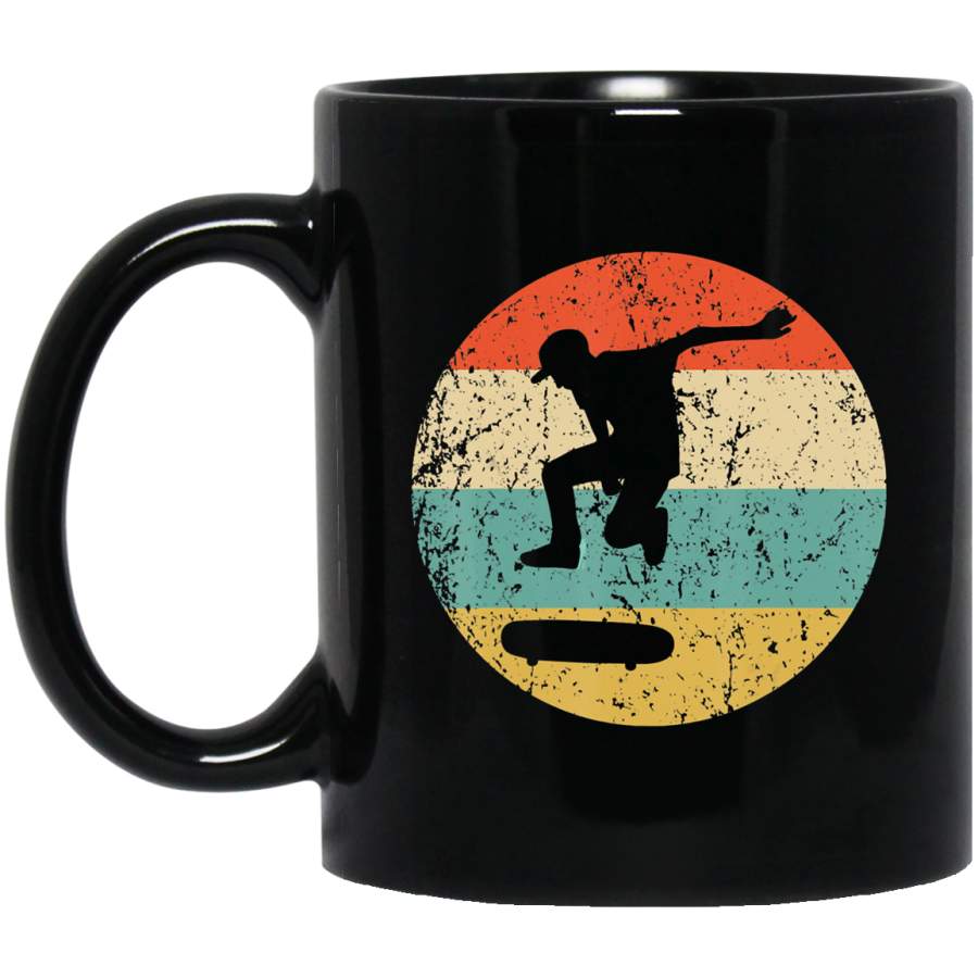 Skateboarding – Vintage Retro Skateboarder Coffee Mug