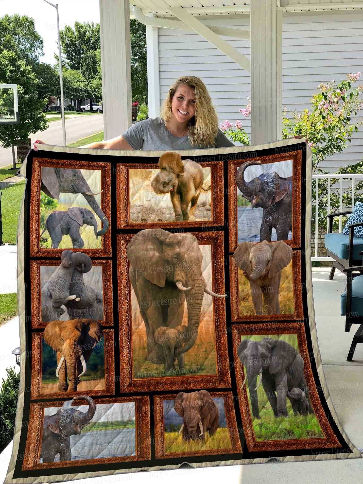 Elephant Wild Life Awesome  Emotional Elephant Family  Quilt Blanket