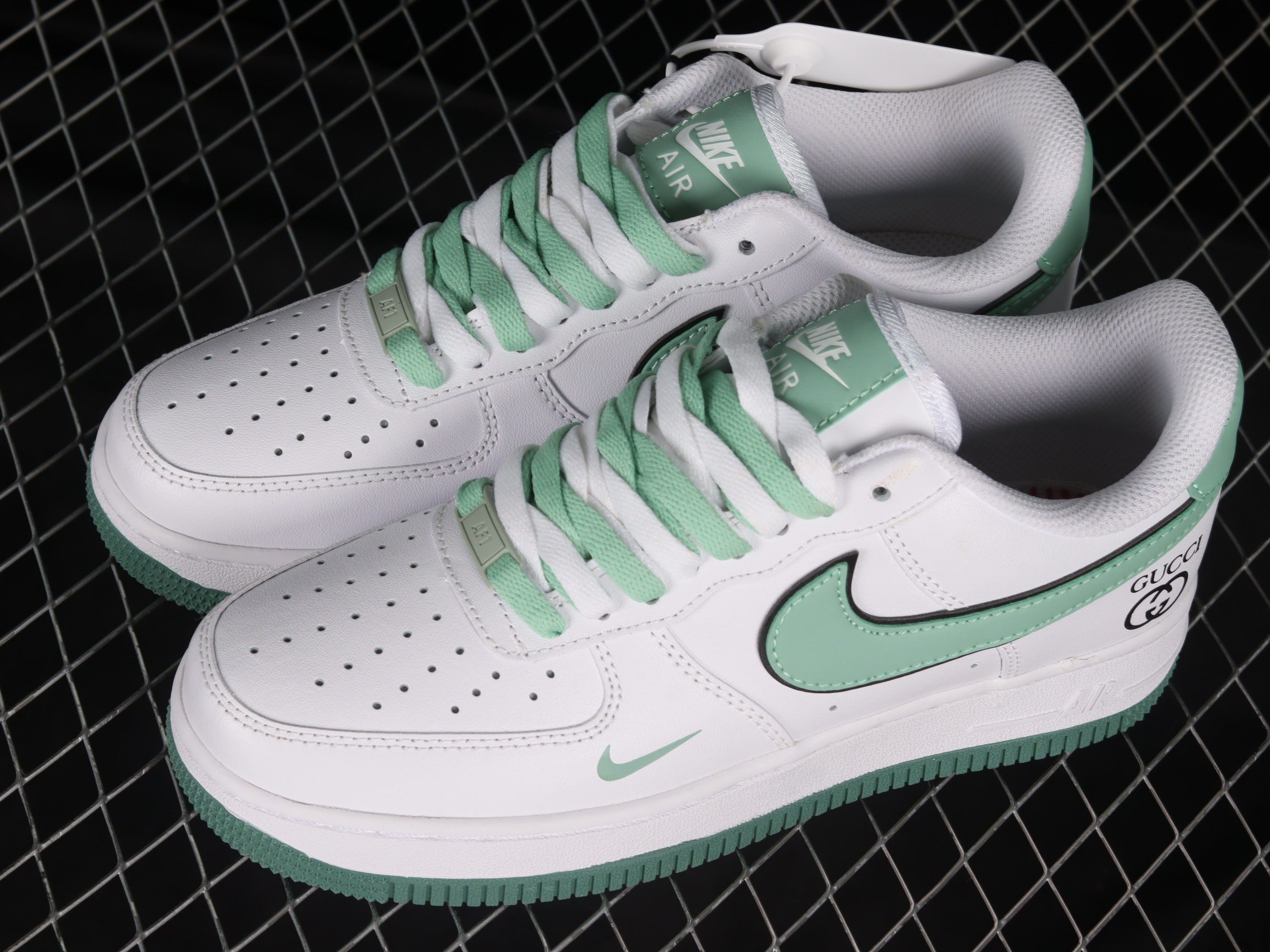 Nike Air Force 1 07 Low LV8 White Green Shoes Sneakers SNK487493973