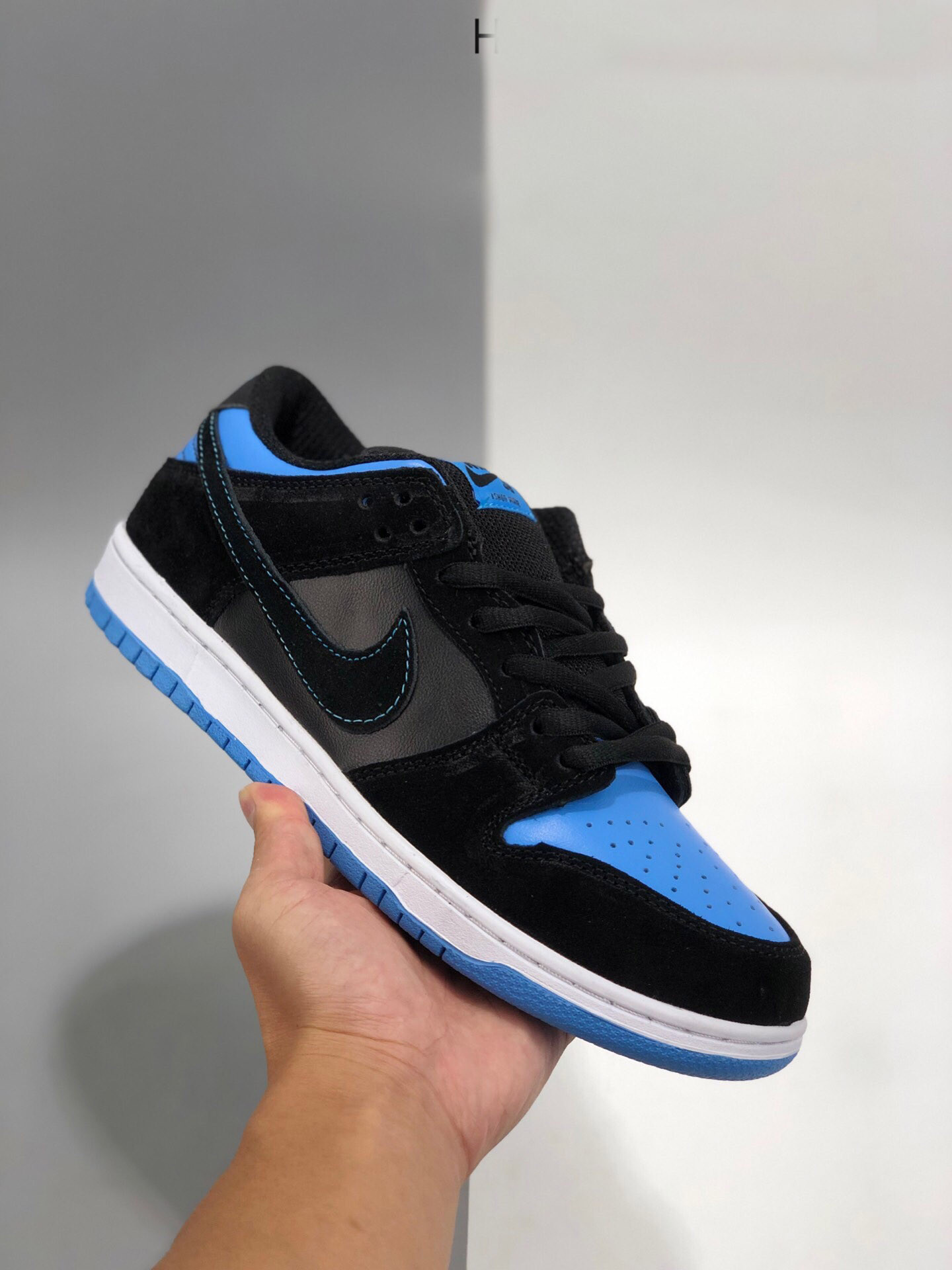 Nike SB Dunk Low Pro ‘Sub Zero’ BlackUniversity BlueWhite 5339043