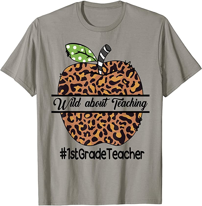 1st Grade Teacher Wild About Teaching Leopard Plaid – WITE T-Shirt