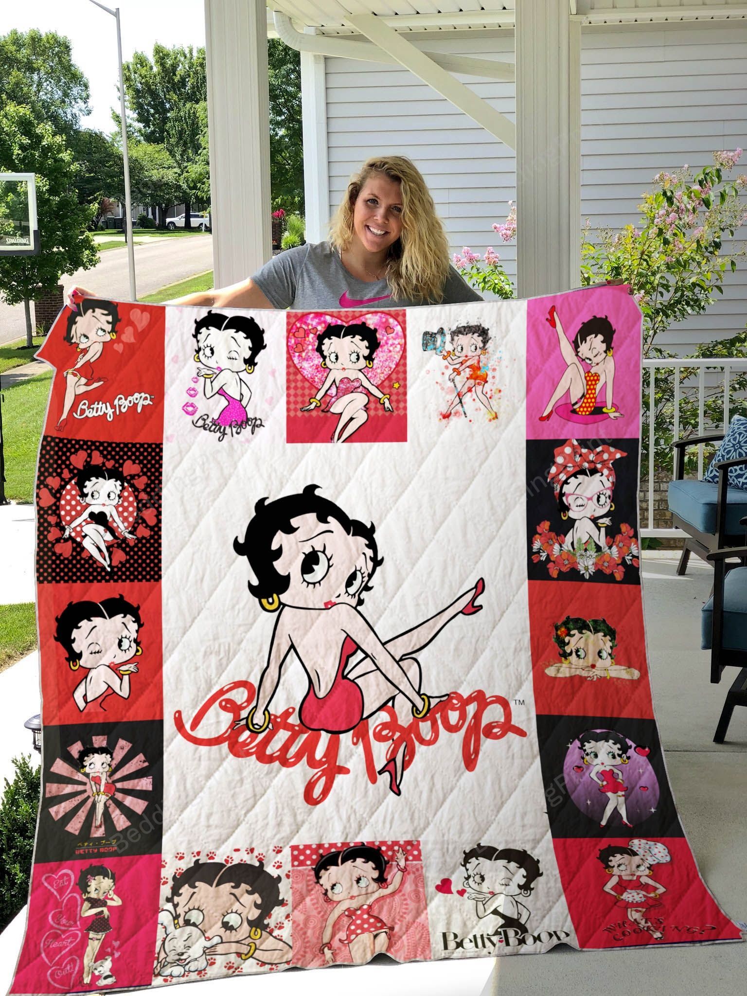 Betty Boop Quilt Blanket  Rughing's Signature Collection