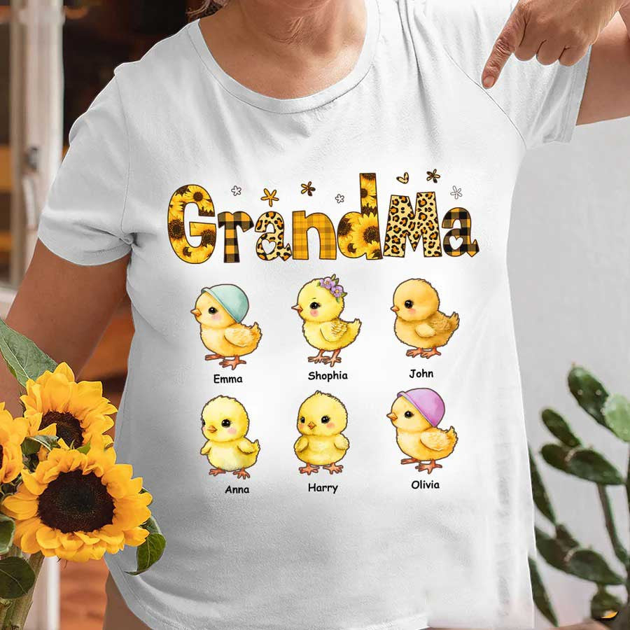 Customized Grandma’S Little Chicken Grandma T Shirt , Gift For Mom, Farmers