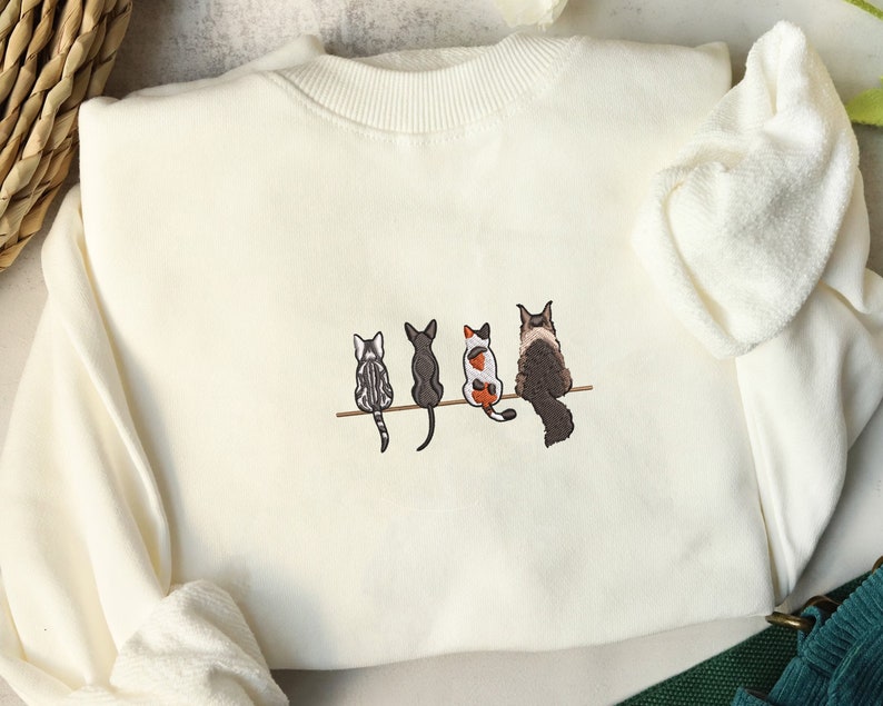 Cute Cat Embroidered Sweatshirt 2D Crewneck Sweatshirt All Over Print Sweatshirt For Women Sweatshirt For Men Sws3084