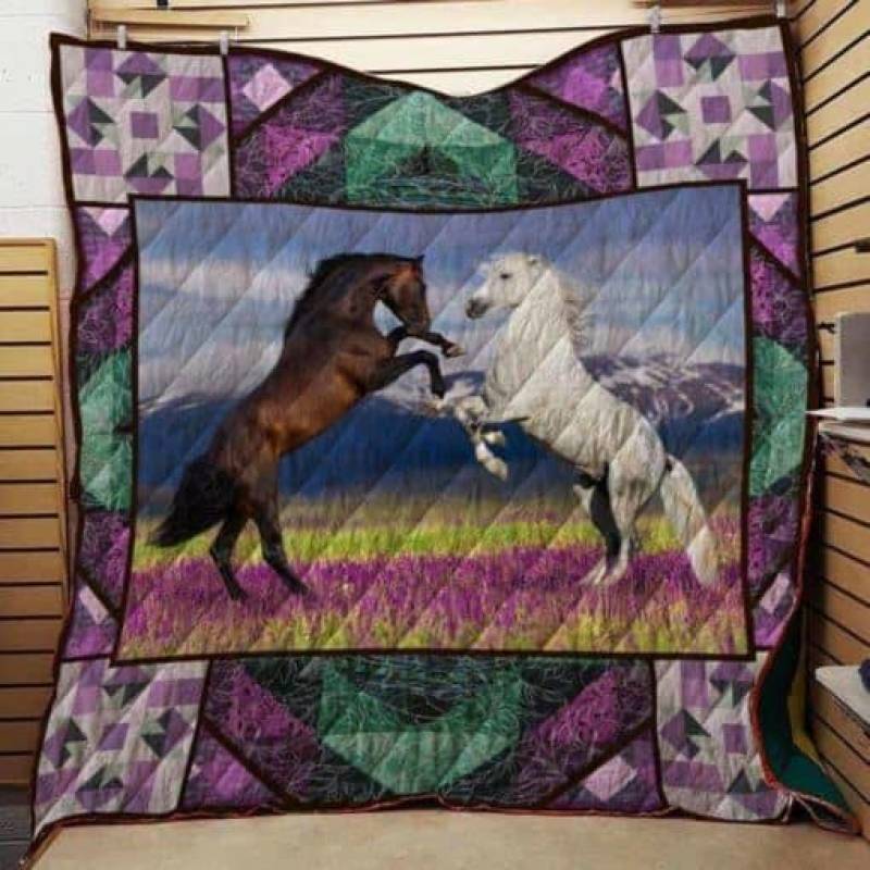 Horse D0702 83O32 Blanket