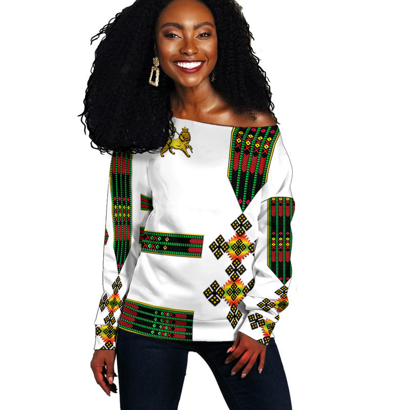 (Custom Personalised) Ethiopia Women Off Shoulder Sweater Ethiopian Lion Of Judah Simple Tibeb Style – Flag Style Lt8