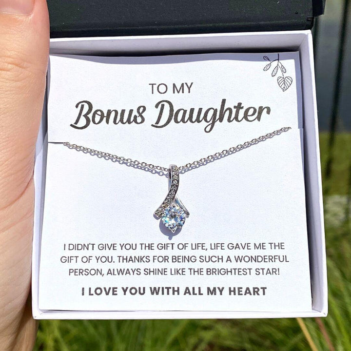 To My Bonus Daughter Necklace I Didn’T Give You The Gift For Life, Life Gave Me The Gift Of You Alluring Beauty Necklace Xl040C