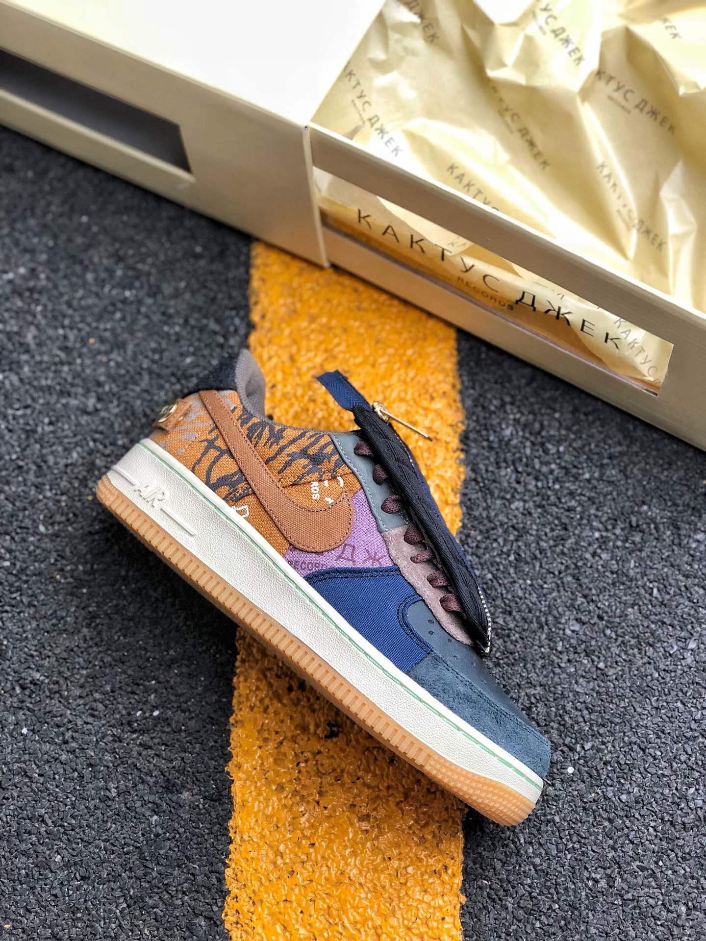 Travis Scott x Nike Air Force 1 Low Multi-ColorMuted Bronze-Fossil 5338807