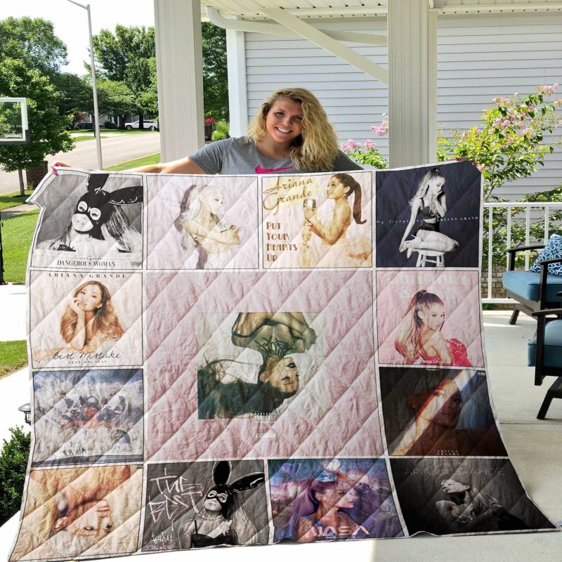 Ariana Grande Quilt Blanket 01434