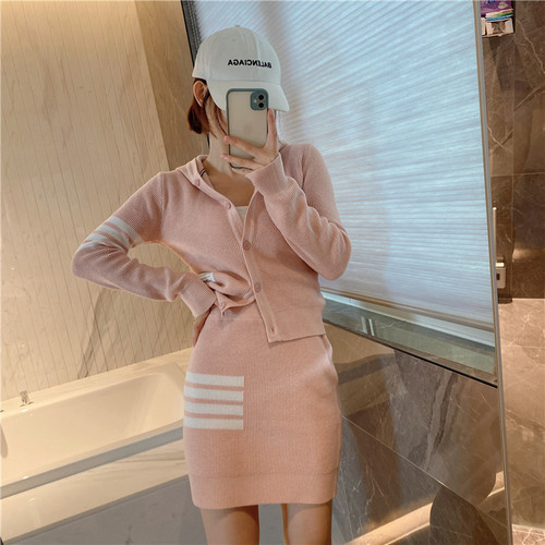 Autumn and Winter 22 TB College Style Fuge Color Contrast Hooded Knit Slim Cardigan Slim Wrap Hip Skirt Suit Women alx