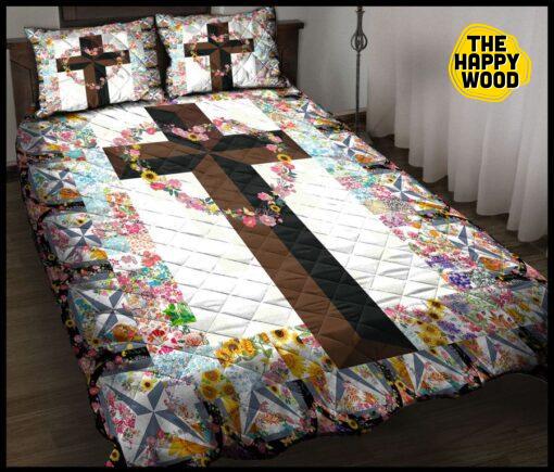 Flowers And Christian Cross Quilt Bed Set And Pillow Covers