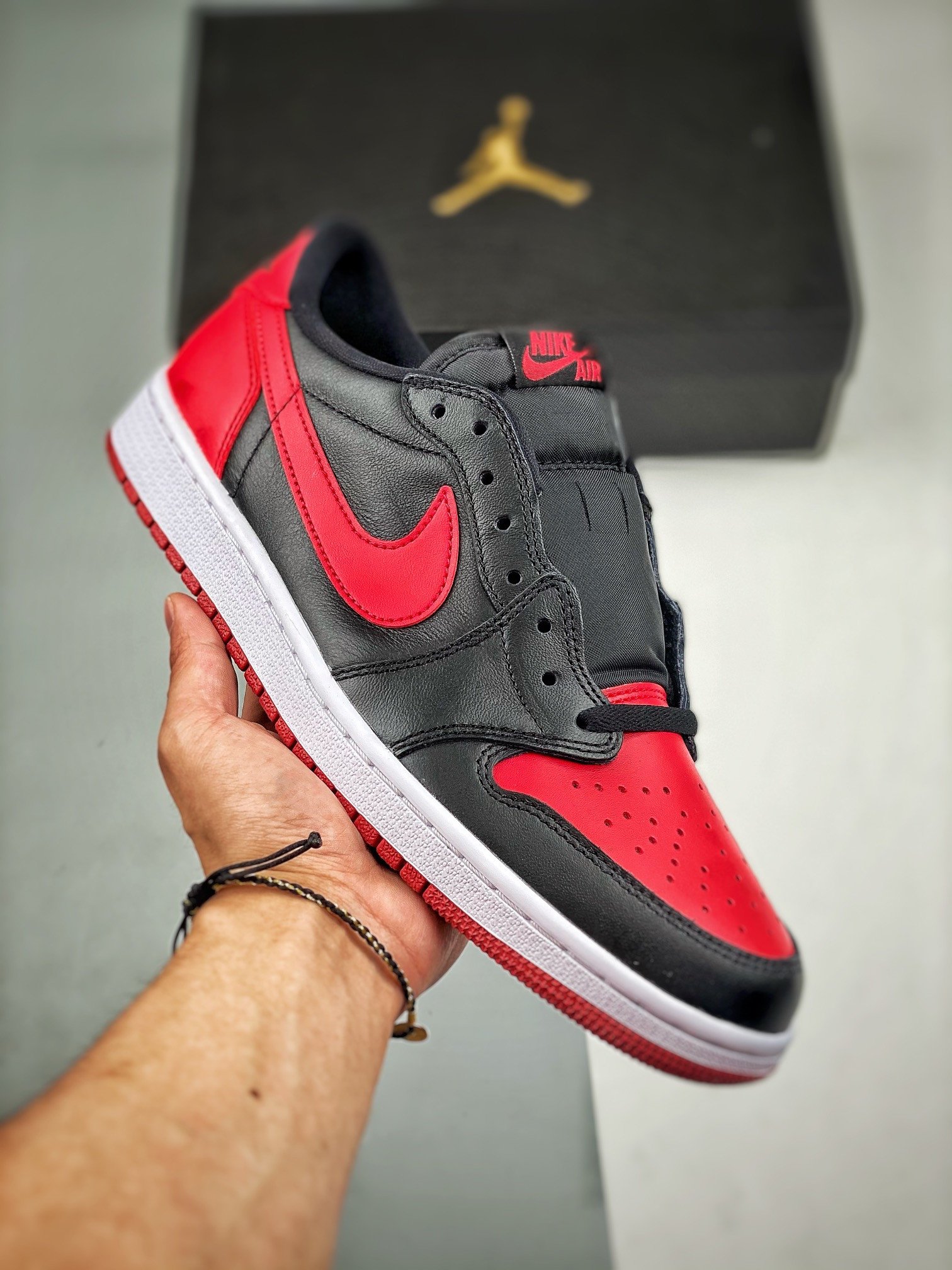 JD 1 Retro Low Bred BlackVarsity Red 705329-001 5341479