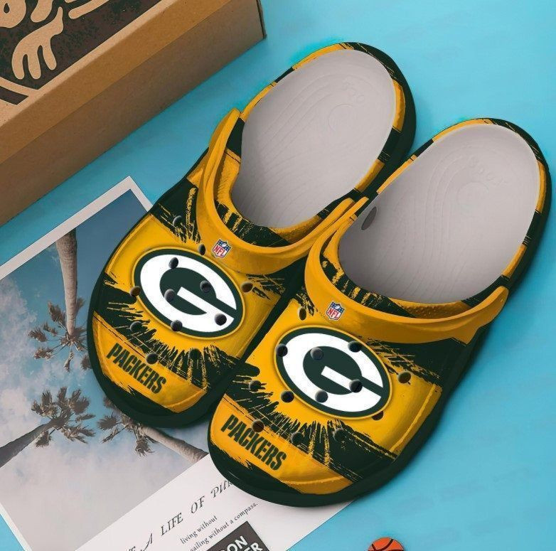 Green Bay Packers Logo Pattern Crocs Classic Clogs Shoes In Colorful