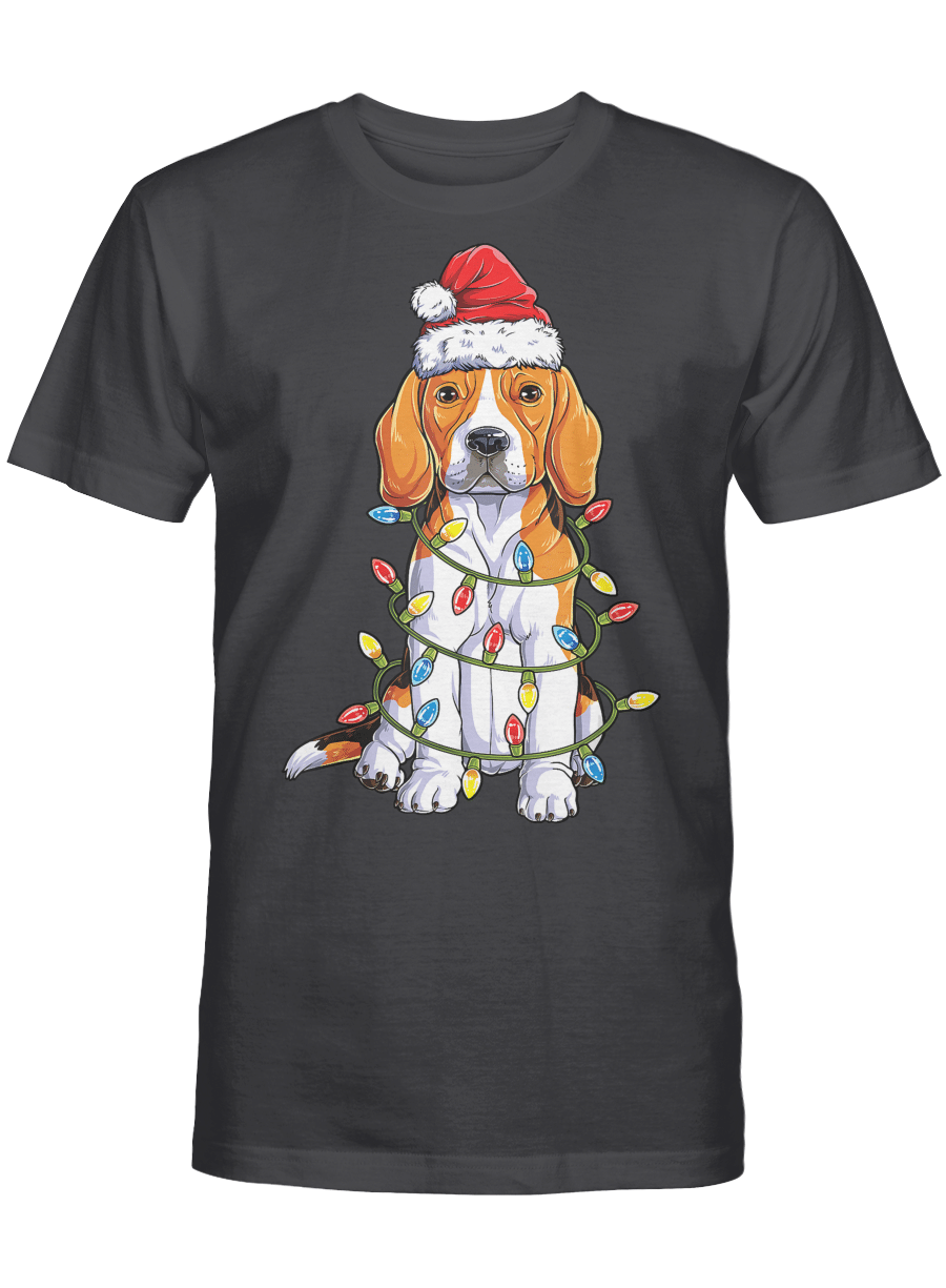 AmazeStyleZ Santa’s Reindeer, Ugly Christmas Sweater, Christmas Gift Ideas, Beagle Santa Christmas Tree Lights Xmas Gifts Boys Kids Men T-Shirt