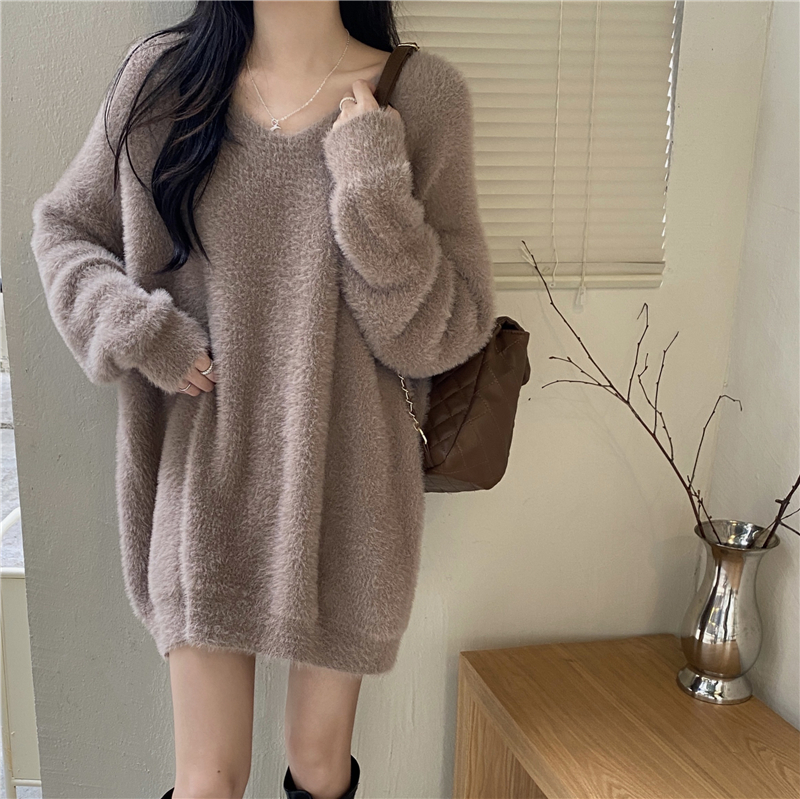 Warm sweater women fall/winter 2021 fall/winter new V-neck imitation mink velvet soft glutinous sweater lazy wind slim top alx