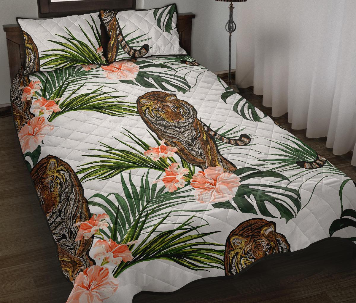 Bengal Tiger Hibicus Pattern Quilt Bed Set