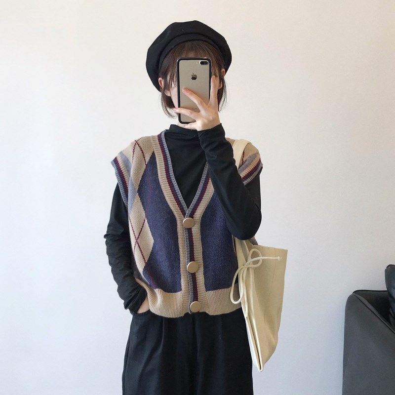 Sweater Vest Women Sleeveless Design Tender Vintage Casual All-match Elegant Ladies V-neck Single Breasted Chic Female Ulzzang alx