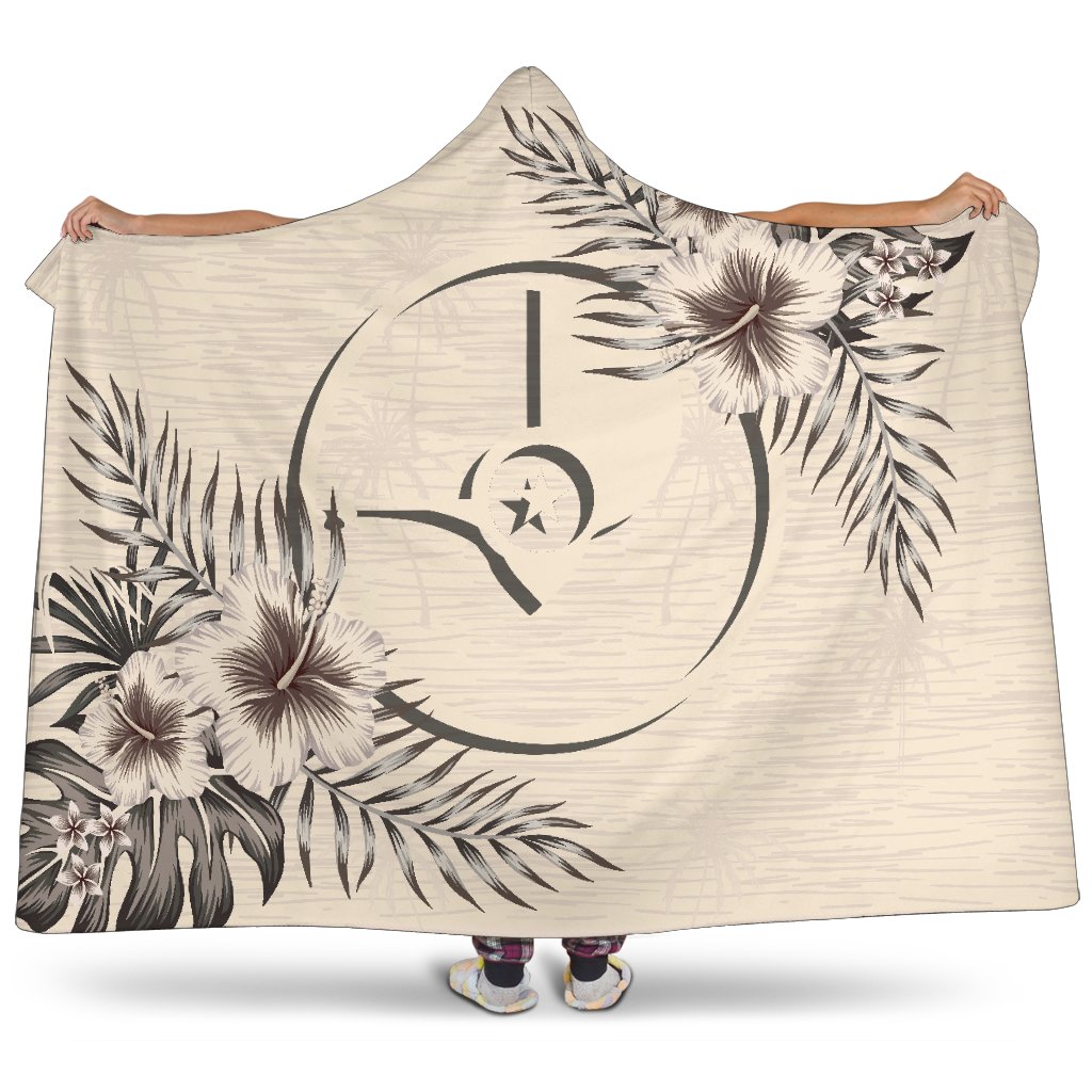 Yap Hooded Blanket – The Beige Hibiscus A7