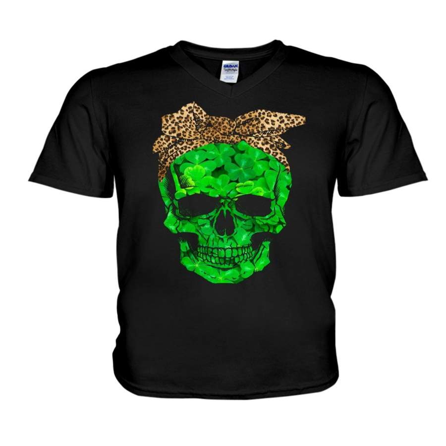 St Patrick Day Skull Leopard Special Gift Guys V-Neck