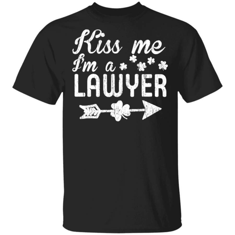 Vintage Kiss me i’m a Lawyer shamrock Fun St Patricks Day T Shirt Saint Paddys Patricks Tshirt Lucky Shirts Drink Green Beer Irish Gifts Funny Tee