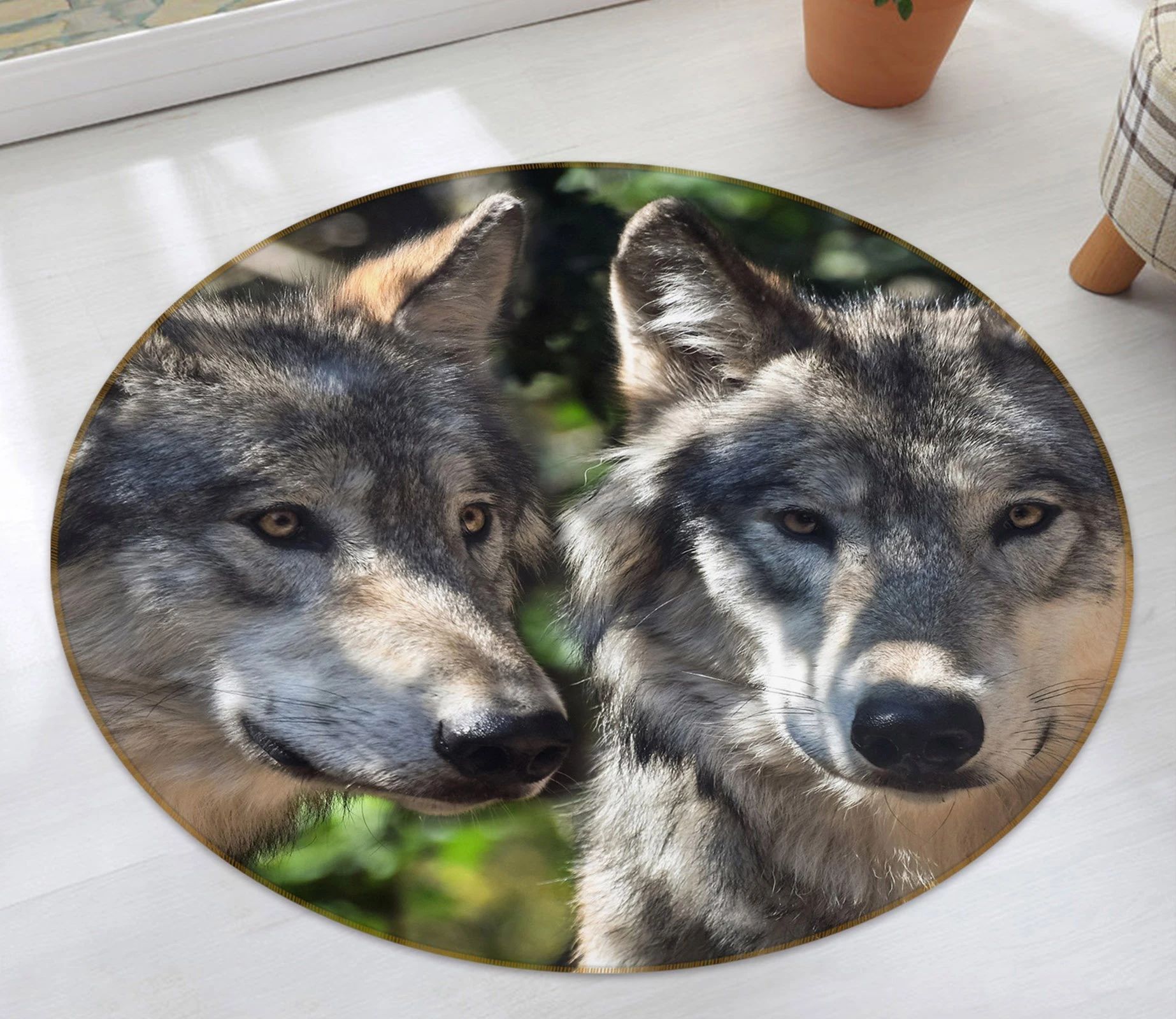 The Whisper Of Wolf Round Rug – Round Carpet Home Decor