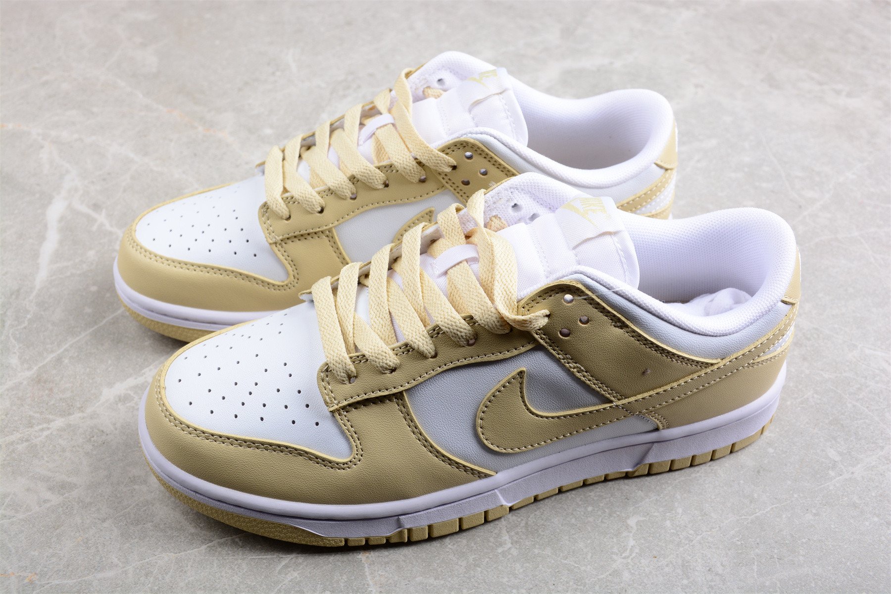 Nike Dunk Low Team Gold Shoes Sneakers SNK493965387