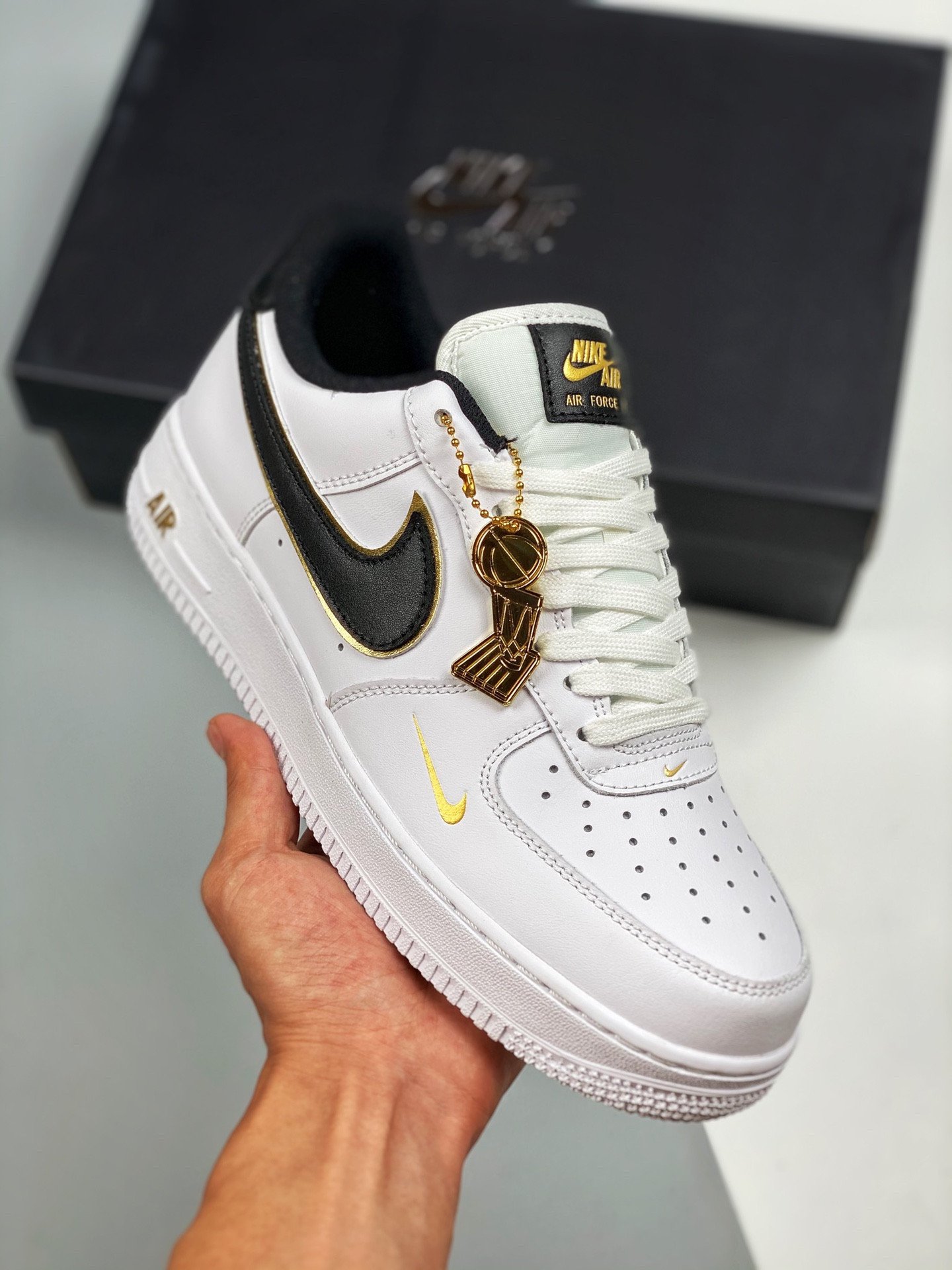 Nike Air Force 1 Double Swooshes White Black Gold 601989